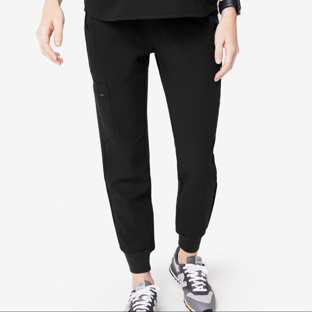 Figs Zamora Black Joggers - xs tall